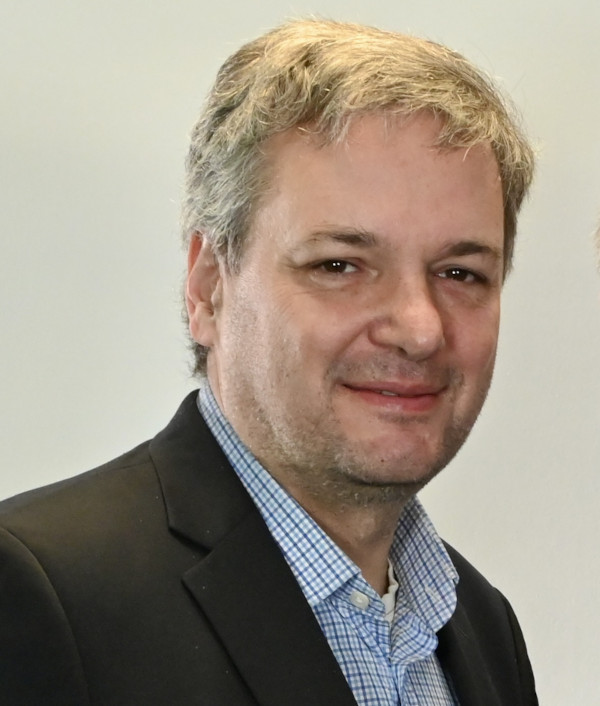 Prof. Carsten Schütz